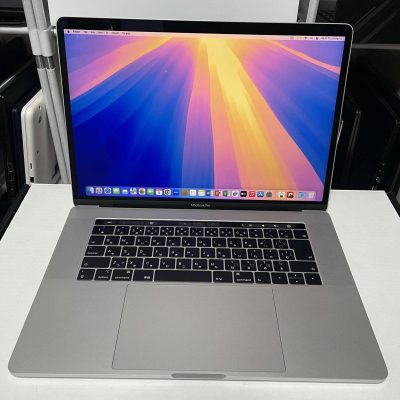 MACBOOK PRO 15 2018 Core i7 12CPUs 16GB SSD 256GB / VGA AMD Radeon Pro 555x (4gb) 15.4inch Retina 2.8K