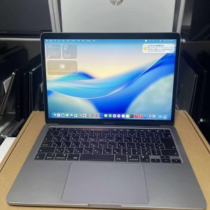 MACBOOK PRO 13 2020 // 13.3 in RENTINA 2k / APPLE CHIP M1 - 8gb RAM- 256Gb