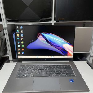 HP ZBOOK STUDIO G8 CPU Core i7 - 11850H / RAM 32GB / SSD 512gb / 15.6″ FHD+ ips 120Hz, 600nits / Card Nvidia quadro RTX A2000