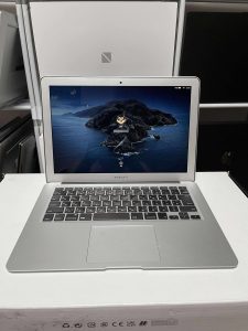Macbook Air 2015 Core i5 (2.80ghz) / RAM 4GB / Ổ CỨNG SSD 128GB /. 13.3 in
