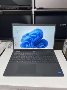 Dell LATITUDE 3520 2022 i5 16g 256g 15.6in