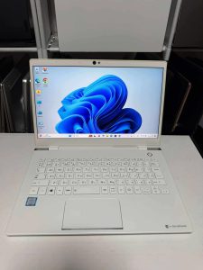 TOSHIBA DYNABOOK 2019