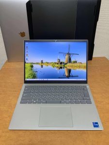 Dell Inspiron 5420 Core i5 1235U/ 8GB/ 256 SSD/ Vga intel iris xe / 14.0inch Full HD+/ Windows 11 Home/