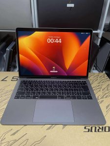 Macbook Air 2018 I5 8g 128g 13.3in rentina 2k