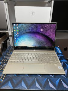 HP envy 13 2021 i5-10210u 8cpu 13.3in FHD touch/ RAM 8gb / SSD 256gb