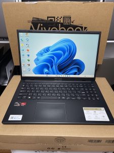 ASUS VIVOBOOK 15 2024 Ryzen5 7250U 8gb 512g 15.6in FHD+