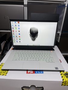 Alienwave m15 R3 edision I7 10750H 16g 256g 15.6in 144hz gtx 1660ti 6gb