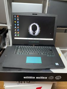 Dell alienware 15r3 I7 6700HQ RAM16g 256g + 1tb  15.6in 120hz FHD gtx 1060