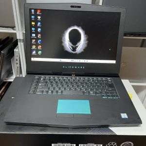Dell alienware 15r3 I7 6700HQ RAM16g 256g + 1tb  15.6in 120hz FHD gtx 1060
