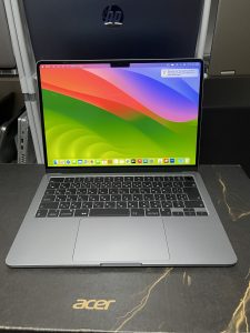 Macbook Air M2 2022 8gb 256g 13.3in