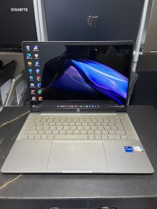 HP PAVILION 14 2023 I7 12700H 16g 1Tb 14in 3k oled