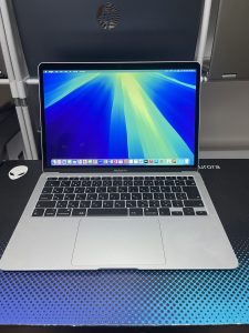Macbook Air 2020 i3 8gb 256g 13.3in