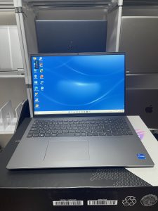 Dell VOSTRO 16 5620 i5 genth12 , 8gb ,256gb , 16in FHD+