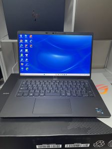 LATITUDE 7420 2022 chip i5-1145G7/ RAM 16GB / SSD 256GB / 13.3 FULL HD