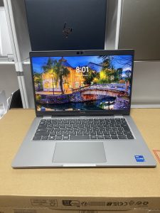 LATITUDE 5330 2023 i5-1245U / RAM 16GB /  SSD 256GB / 13.3in FHD