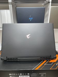 Gigabyte aorus 5 SE 2023 Core i7-12700H 20CUPs / Ram 16GB / SSD 512gb / Ndivia RTX 3070 8gb / 15.6 in FHD , IPS , 240Hz